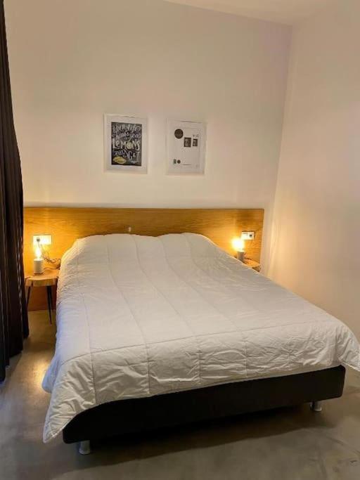 A Place 4U No10 - Garden-Level Getaway 2 Bedroom 2 Bathroom Apartment With Yard Athens Luaran gambar
